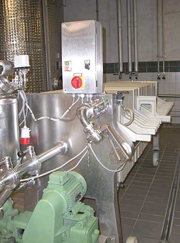 Tuchfilter zur Klärung von Most und Süßtrub - Gesamtanlage